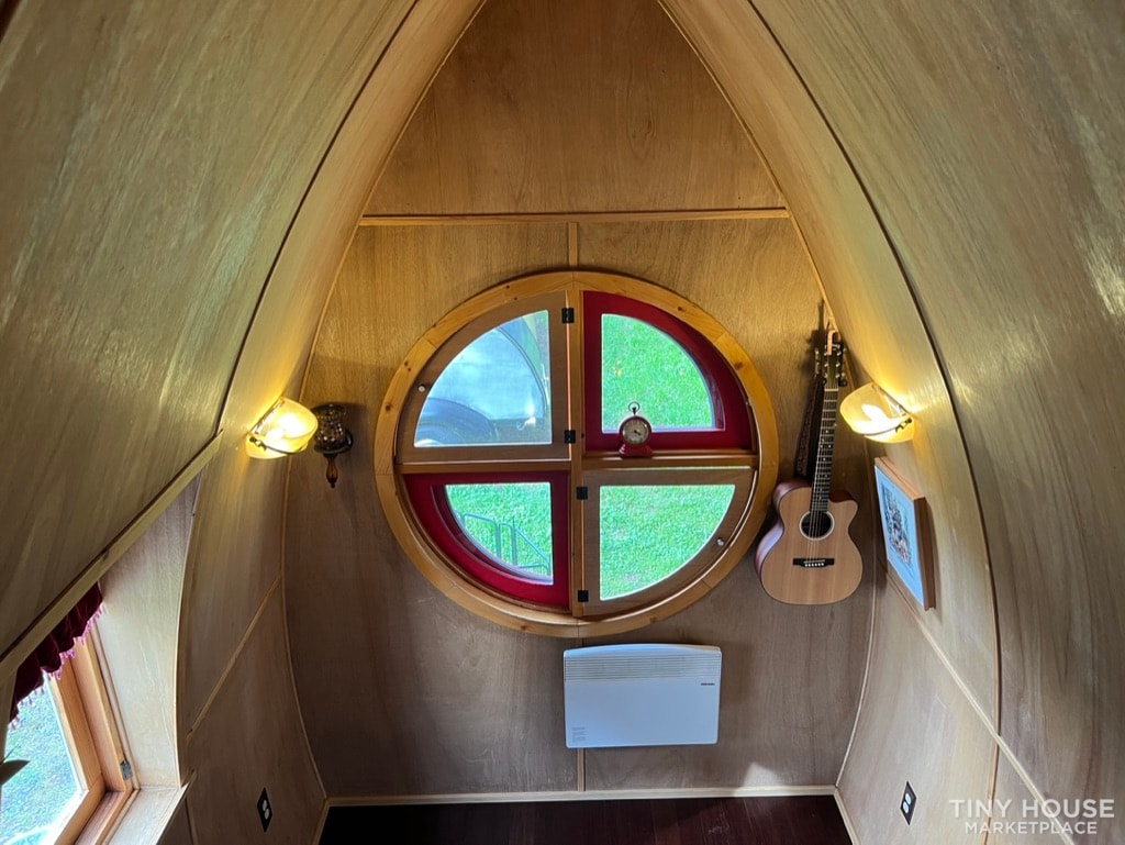 Zyl Vardos Fortune Cookie Tiny House - Image 3 Thumbnail